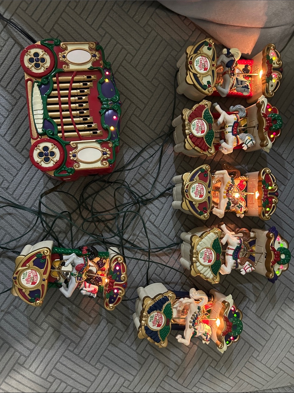 Vintage 1992 Mr Christmas Holiday Carousel Musical - Red & Gold